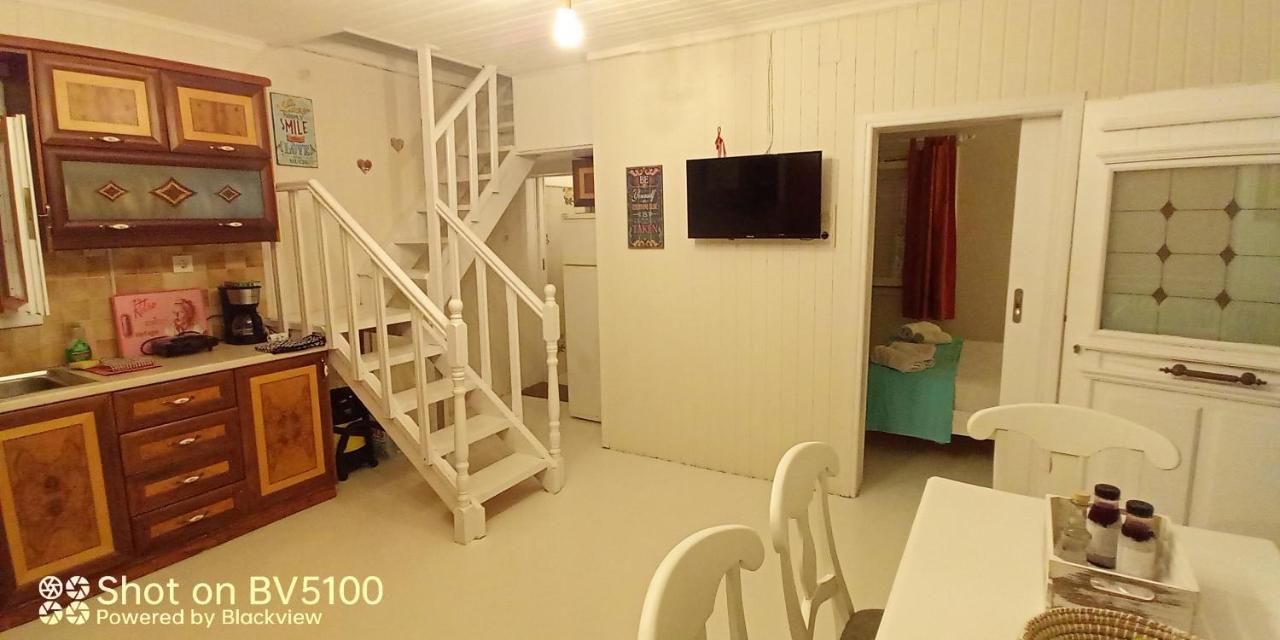 Sofia-Irini Villa Kalamaki  Buitenkant foto