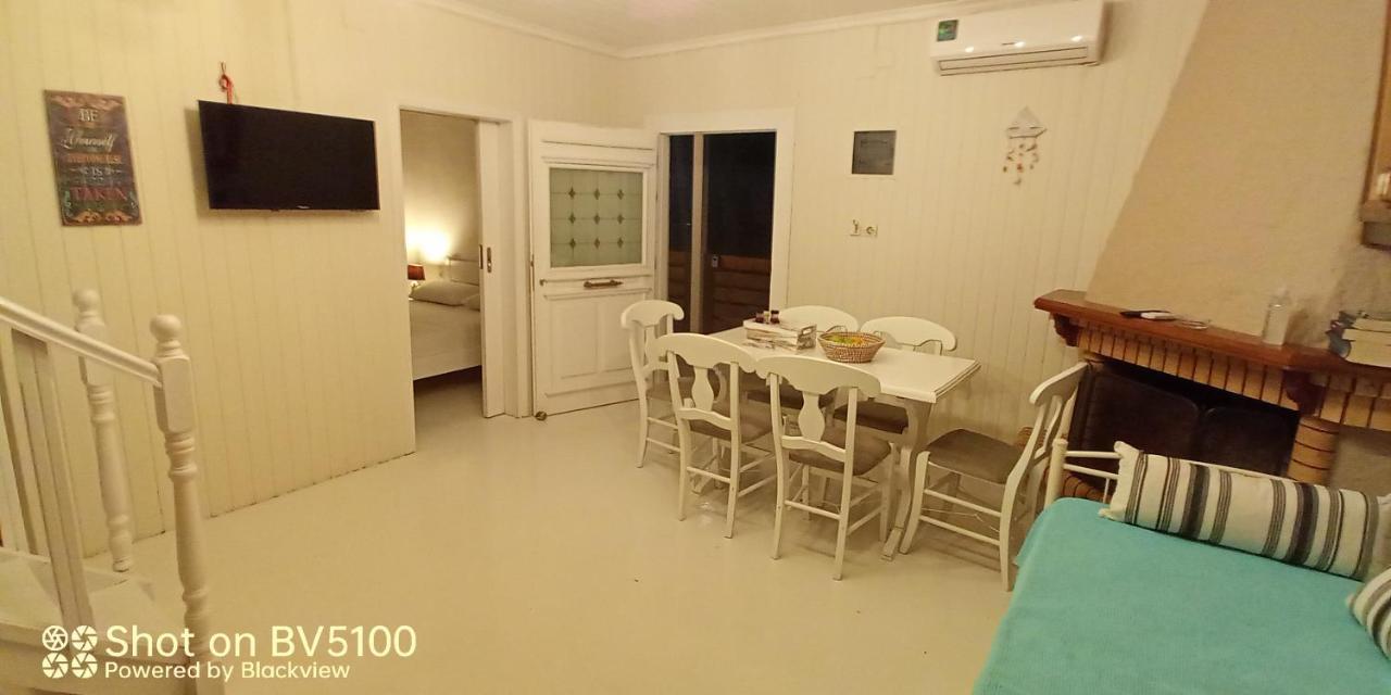 Sofia-Irini Villa Kalamaki  Buitenkant foto